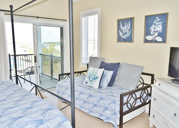 Holiday home Lemonade Stand By Gsvr - Spacious Beachside Getaway With Pool & Living Areas - Free Activities And Golf
